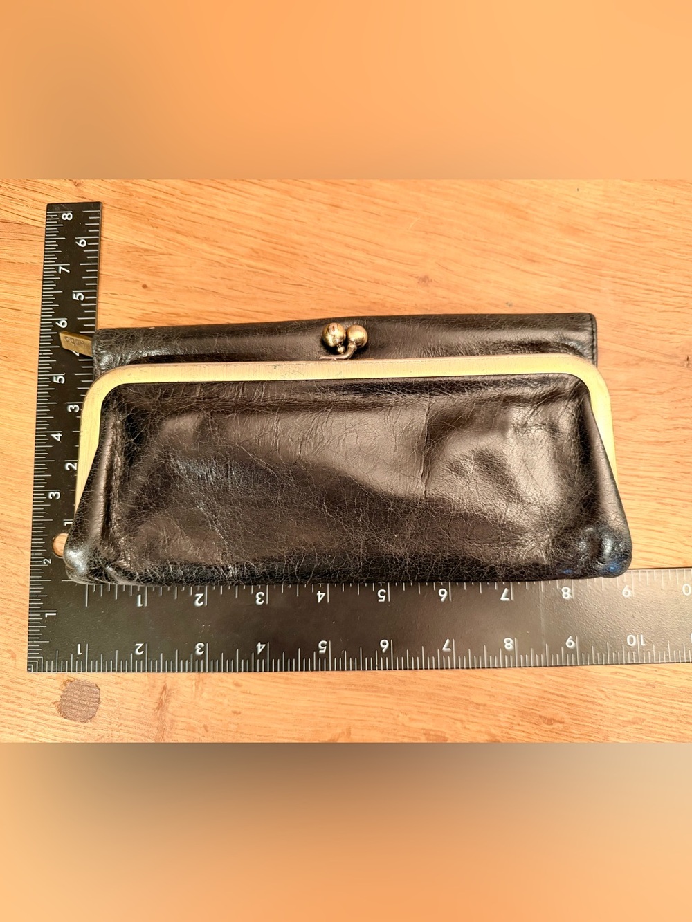 HOBO brand Black Leather Kiss-Lock Clutch Wallet - Picture 8 of 8